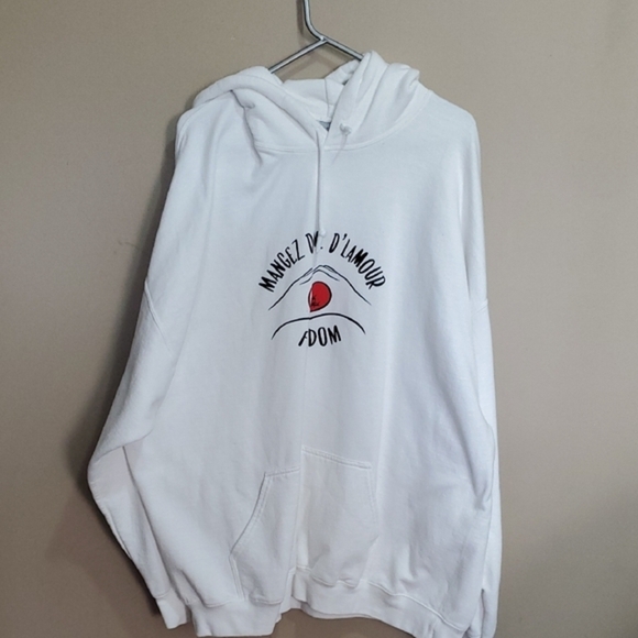 Gildan Tops - Gildan Heavy Blend White Hoodie Size 3XL